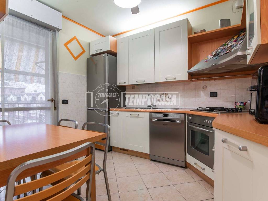 Appartamento a Gorla minore in Via Tagliamento 12 - Foto 3