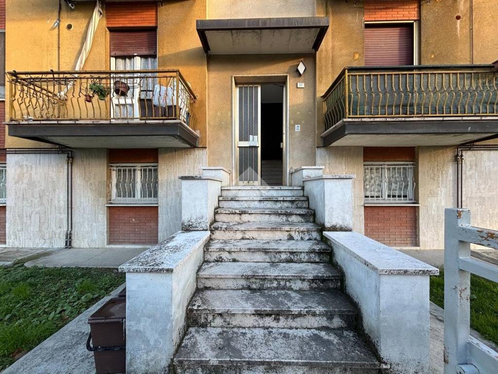Appartamento a Suzzara in Via Giosuè Carducci, 27 - Foto 2