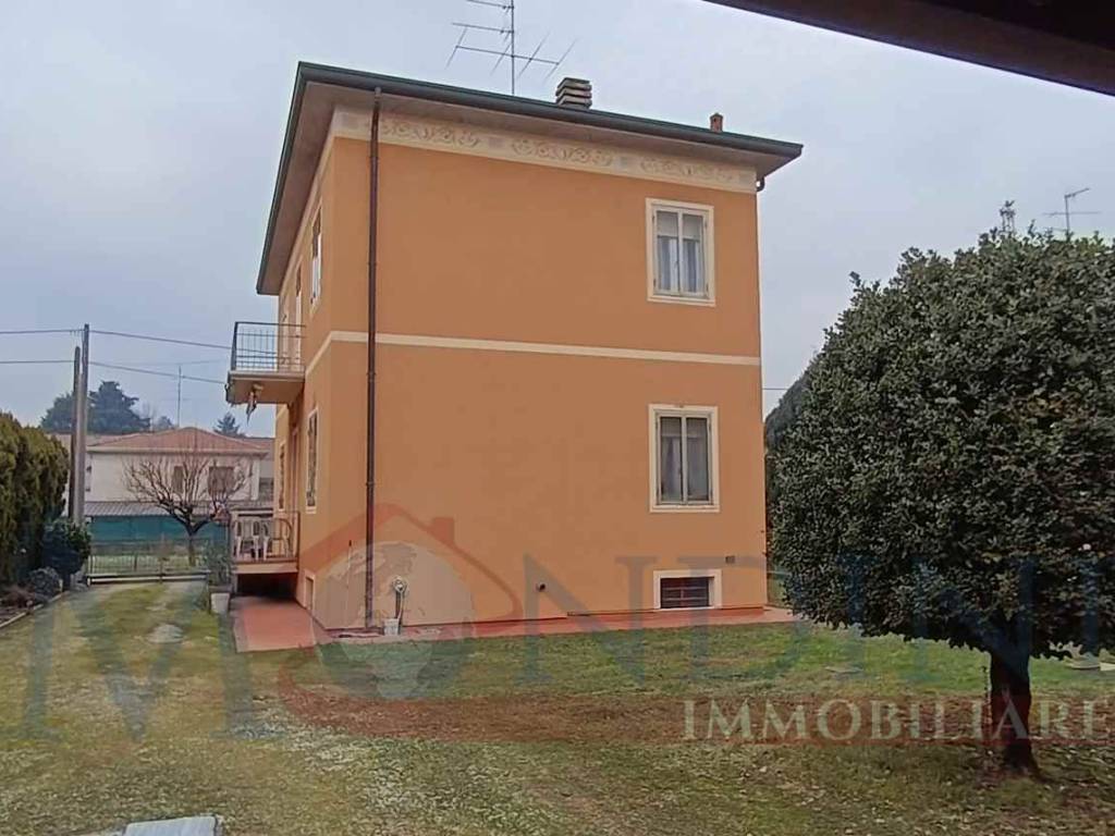 Villa a Cairate - Foto 3