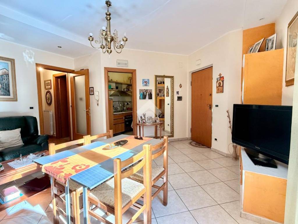 Villa a Folignano in Via Verona, 41 - Foto 3
