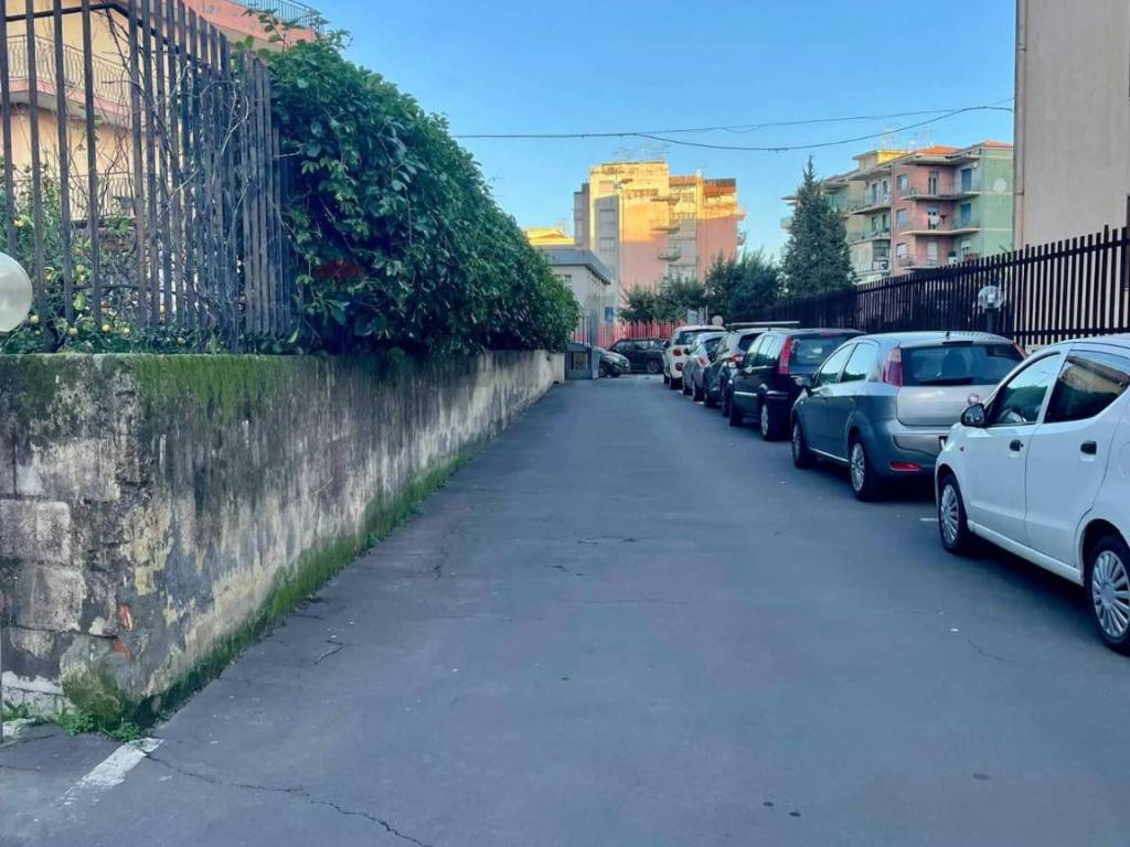 Box / garage a Acireale in Via Jiacopone da todi - Foto 2