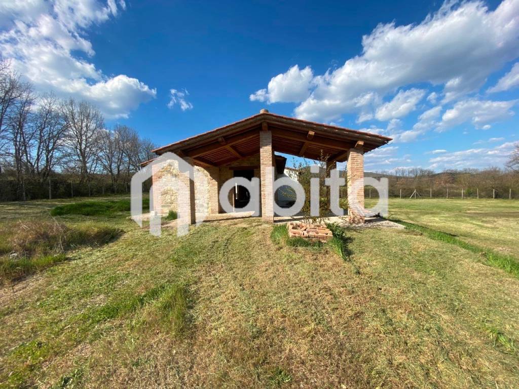 Rustico / casale a Bucine in in aperta campagna - Foto 2