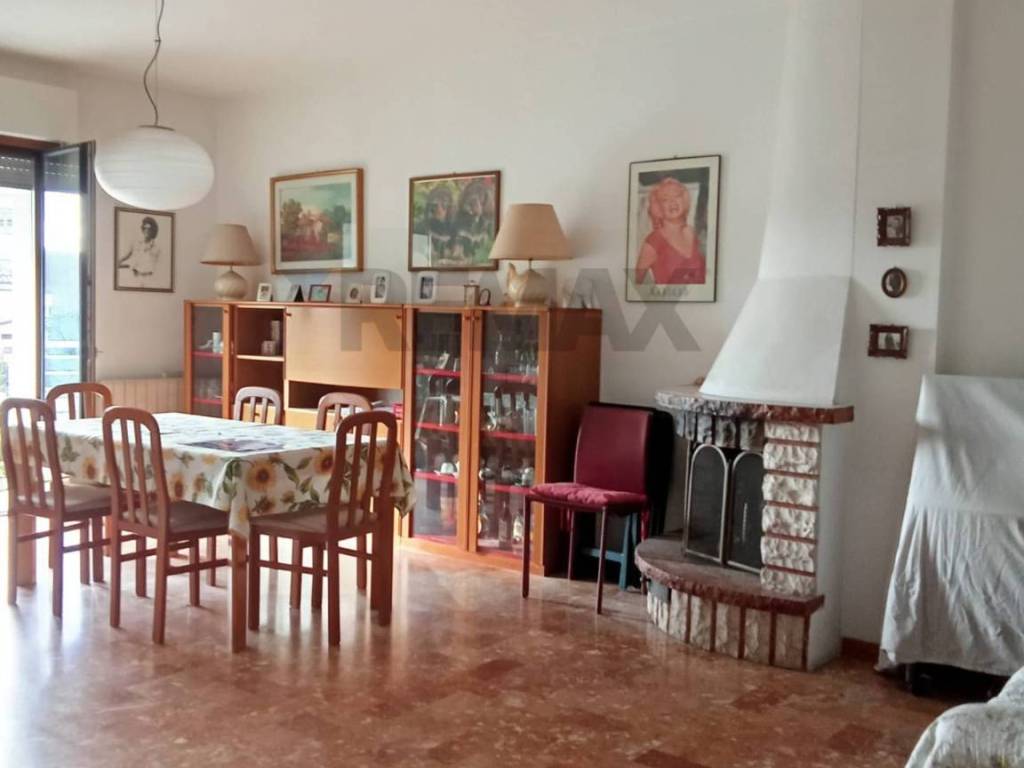 Appartamento a Martinsicuro in Via Marche, 5 - Foto 2