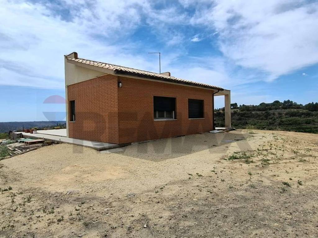 Villa a Caltagirone in Via Rosario Pitrelli, 86 - Foto 2
