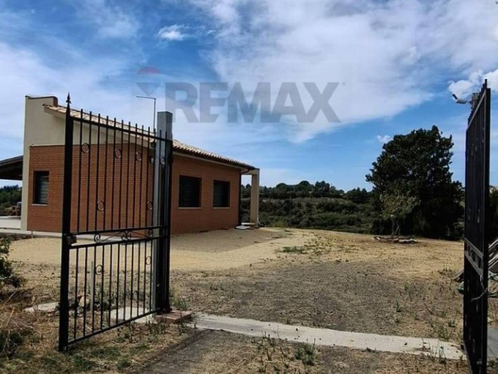 Villa a Caltagirone in Via Rosario Pitrelli, 86 - Foto 5