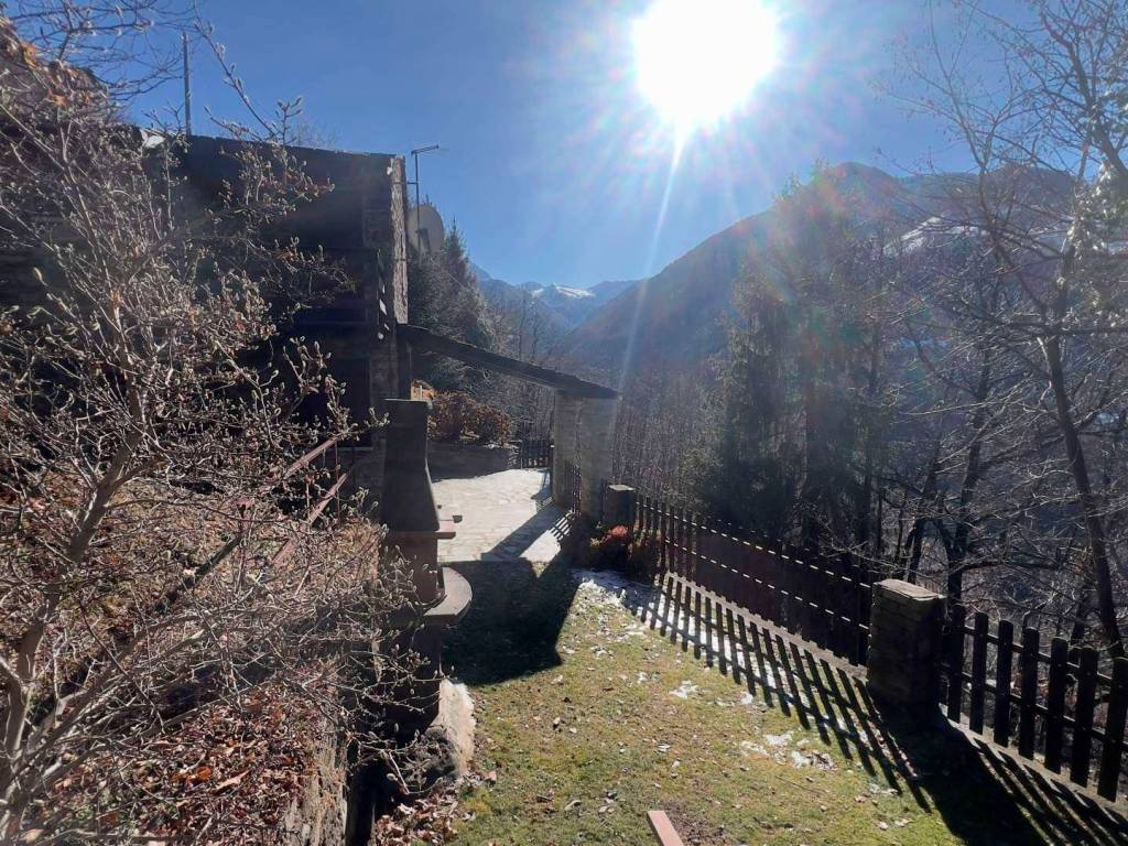 Villa a Morbegno in Strada Provinciale del Passo San Marco - Foto 2