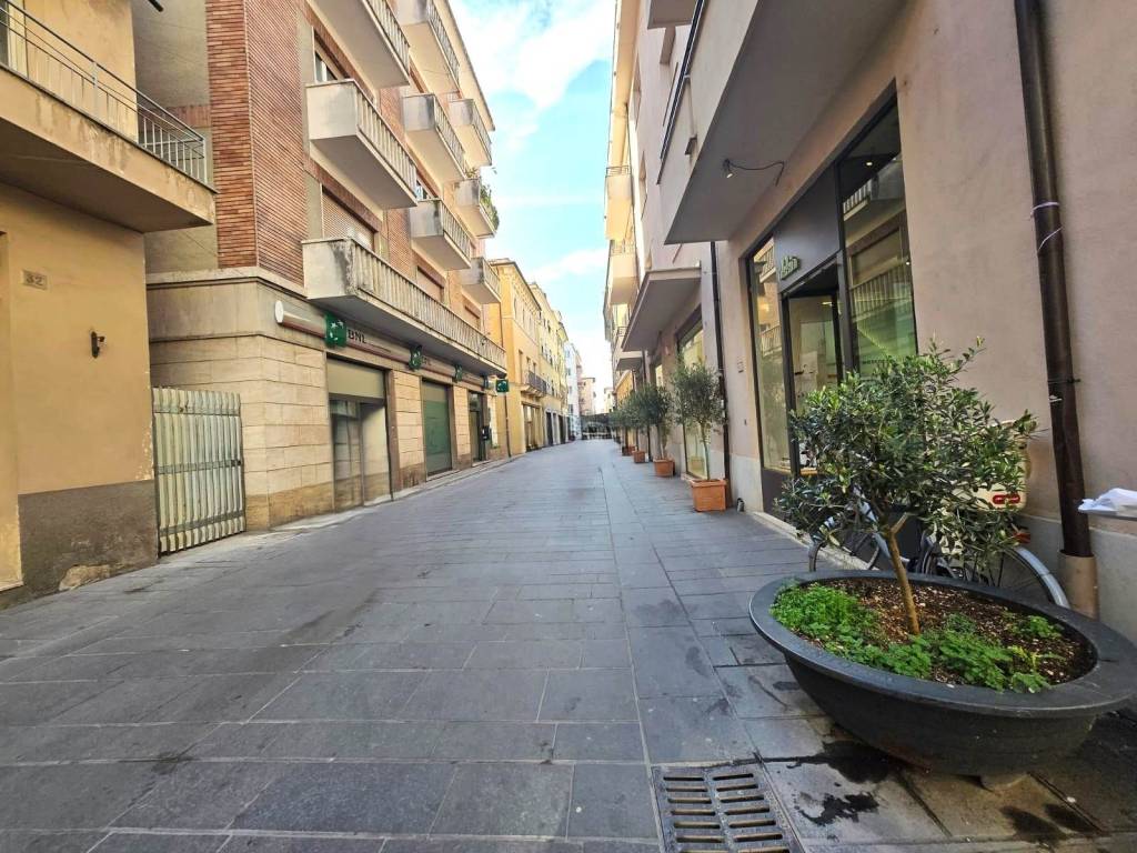 Appartamento a Foligno in Via Roncalli - Foto 3