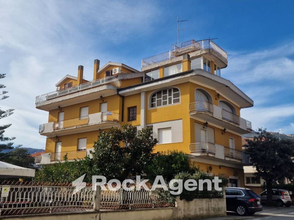 Immobile a Montepaone in Via Mazzini, 73 - Foto 2