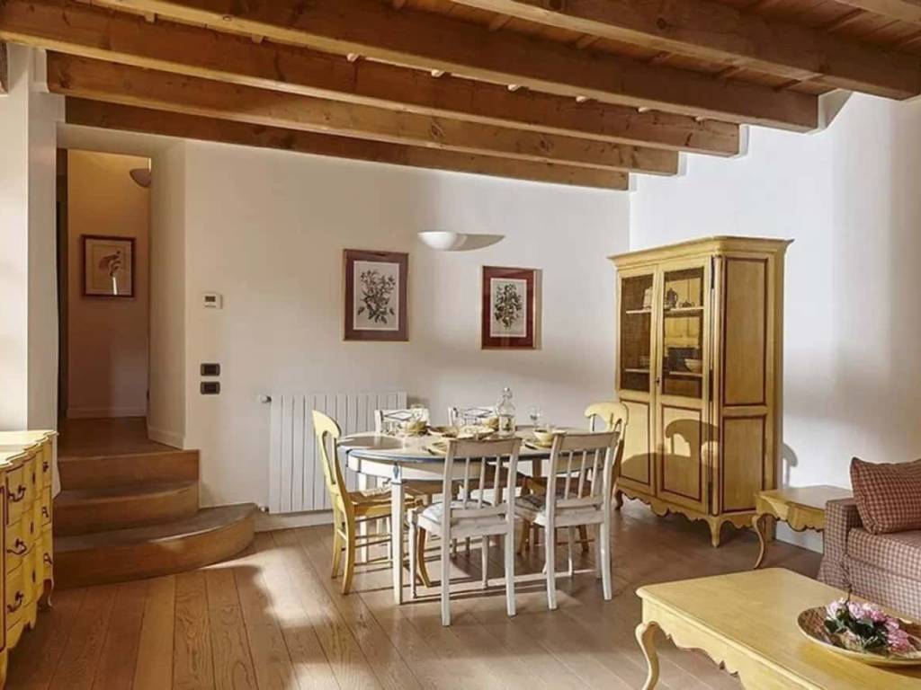 Appartamento a Como in Via Cinque Giornate - Foto 2