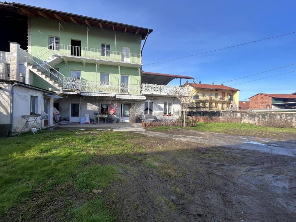 Casa indipendente a Strambino in Via Centrale, 4 - Foto 3