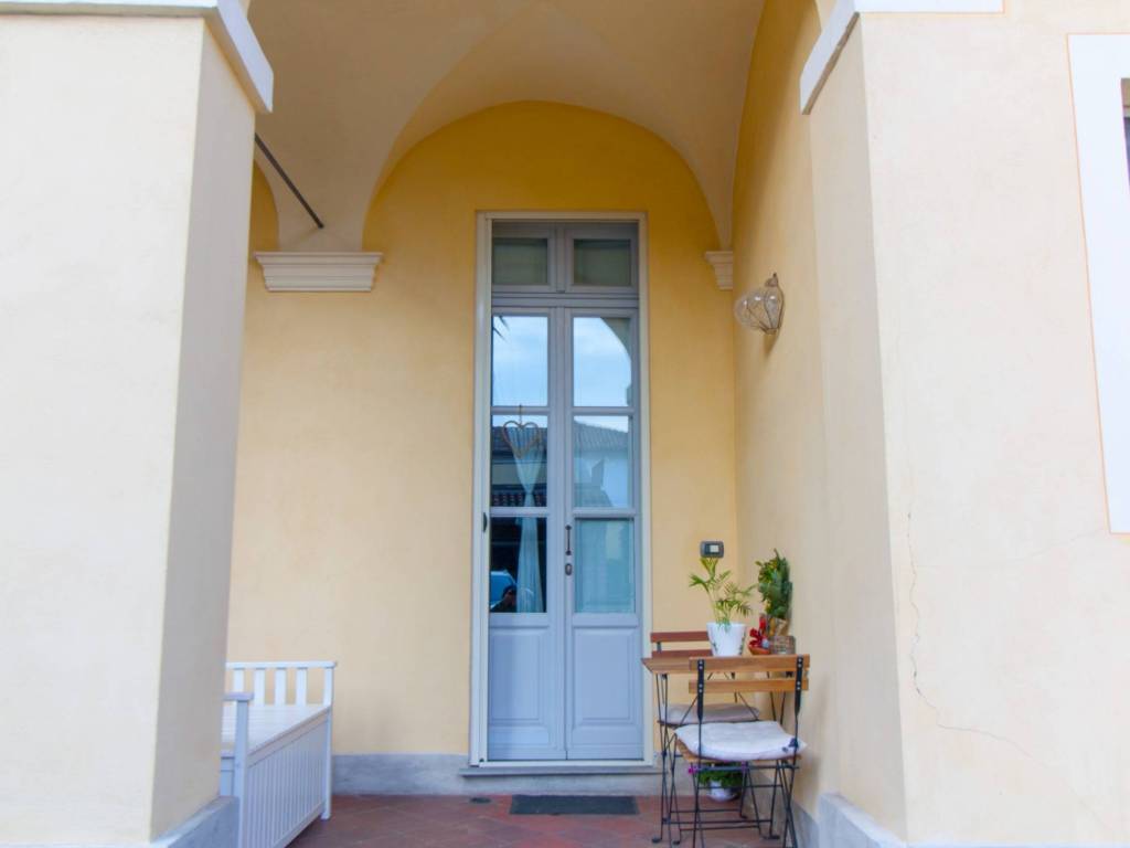 Appartamento a Cherasco in Via Roma, 33 - Foto 2