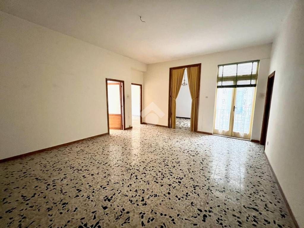 Appartamento a Iglesias in VIA FELICE CAVALLOTTI, 113 - Foto 4