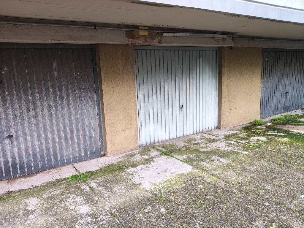 Box / garage a Pescara in Via Matese, 33 - Foto 4