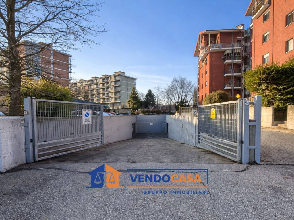 Box / garage a Rivoli in Via Bruere, 9 - Foto 2