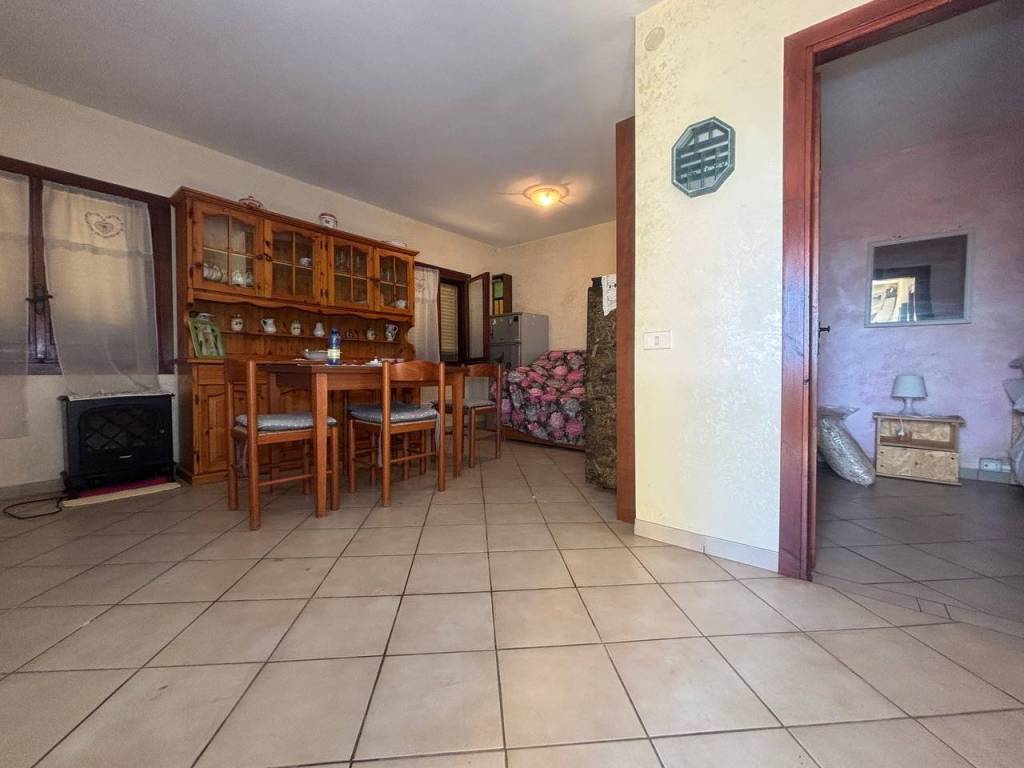 Villa a Aprilia in Via Serio - Foto 3