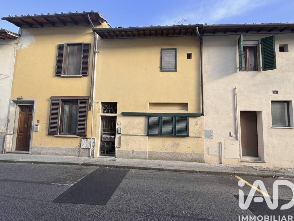 Casa indipendente a Campi bisenzio in Via de' Bruni - Foto 2