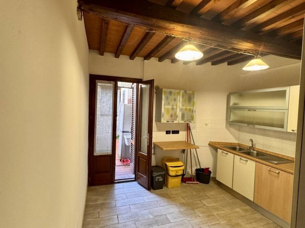Casa indipendente a Campi bisenzio in Via de' Bruni - Foto 4