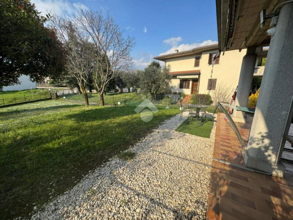 Villa a Brescia in VIA DELLA ZIZIOLA, 65 - Foto 5