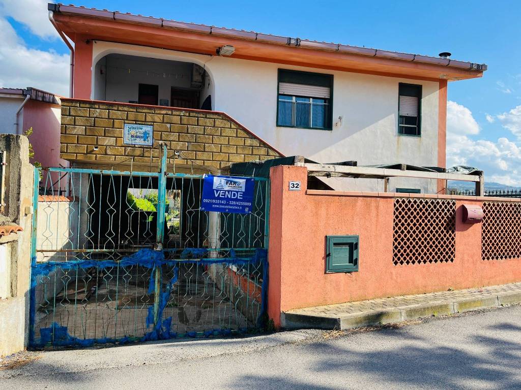 Villa a Campofelice di roccella in Via Madonna di Gibilmanna, 32 - Foto 1