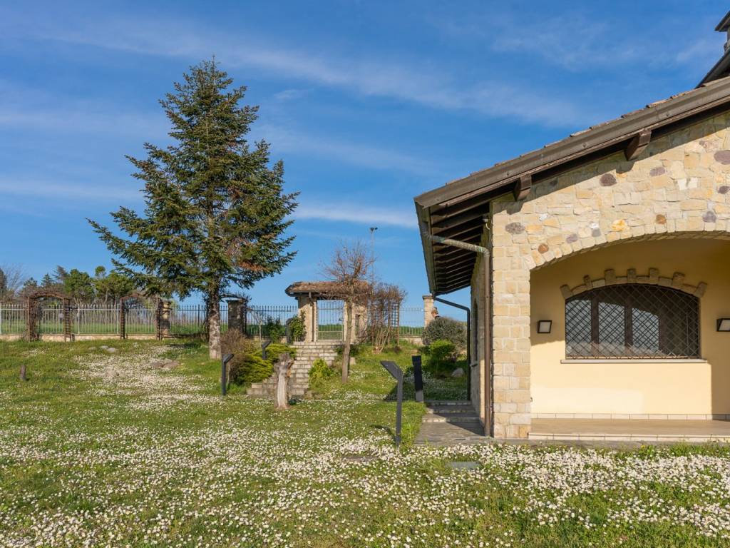 Villa a Tortona in Strada comunale fornaci, 44B - Foto 3