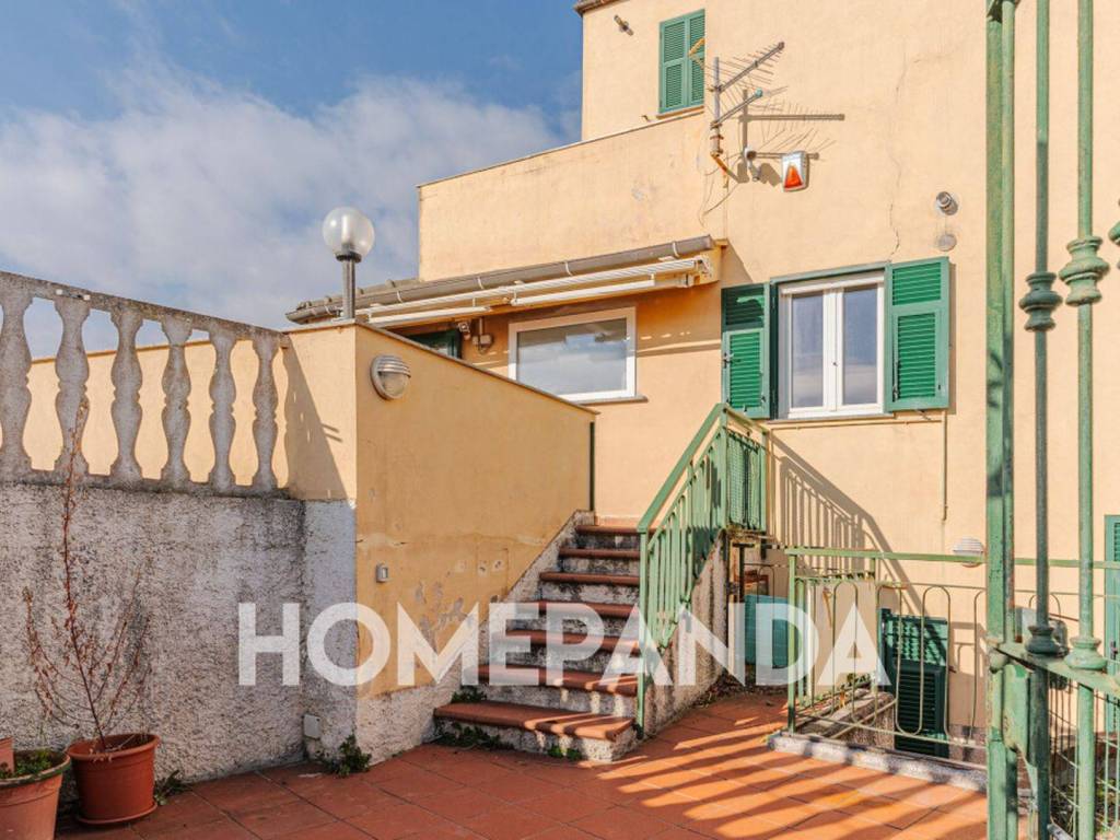 Villetta a schiera a Savona in Via Nostra Signora del Monte, 53 - Foto 2