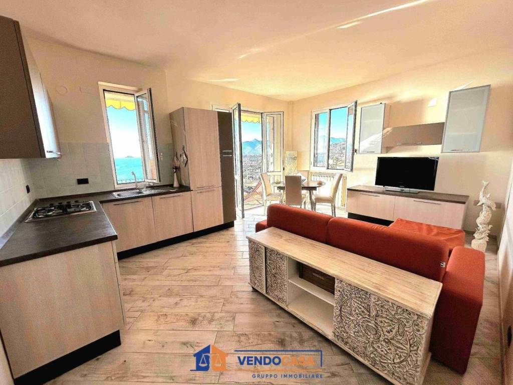 Appartamento a Pietra ligure in Via della Cornice - Foto 4