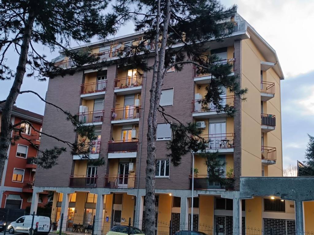 Appartamento a Busto arsizio in Viale Giotto, 9 - Foto 2