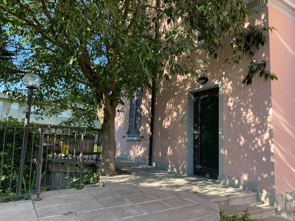 Appartamento a Varese in Via Alfredo Oriani, 89 - Foto 2