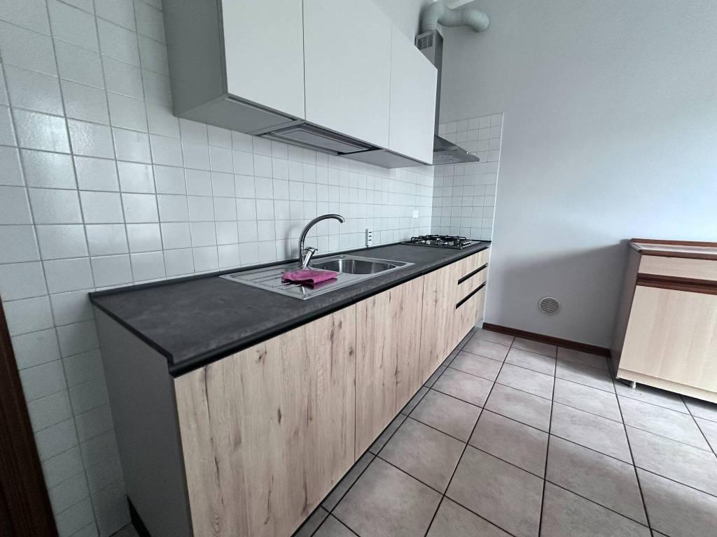 Appartamento a Alba in Corso Enotria, 45 - Foto 2