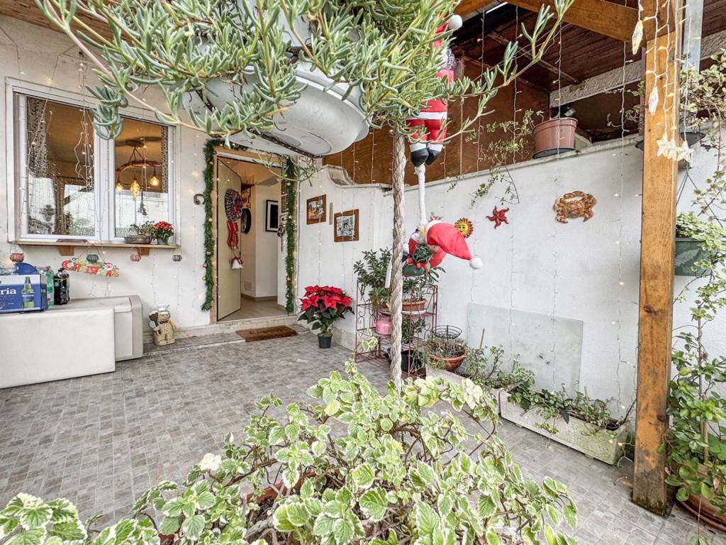 Villetta a schiera a Pomezia in Via Aso, 12 - Foto 4