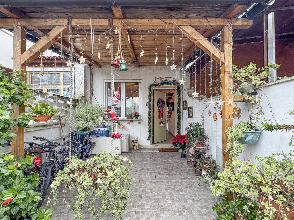 Villetta a schiera a Pomezia in Via Aso, 12 - Foto 5