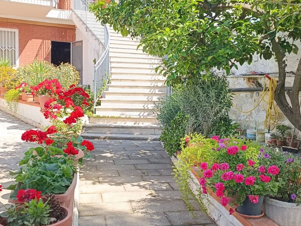 Villa a Andria in Via Canosa, 369 - Foto 3