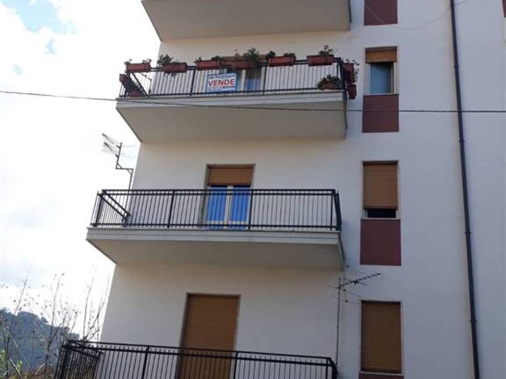Appartamento a Figline vegliaturo in via roma - Foto 2