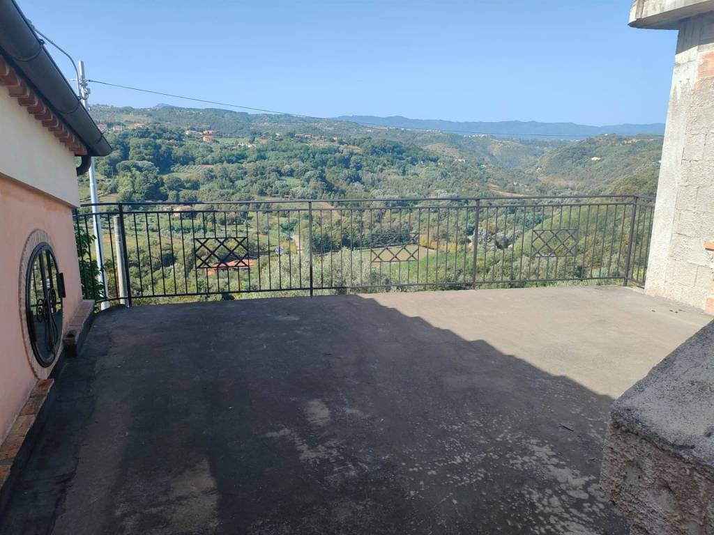 Appartamento a Cosenza in donnici inferiore - Foto 5