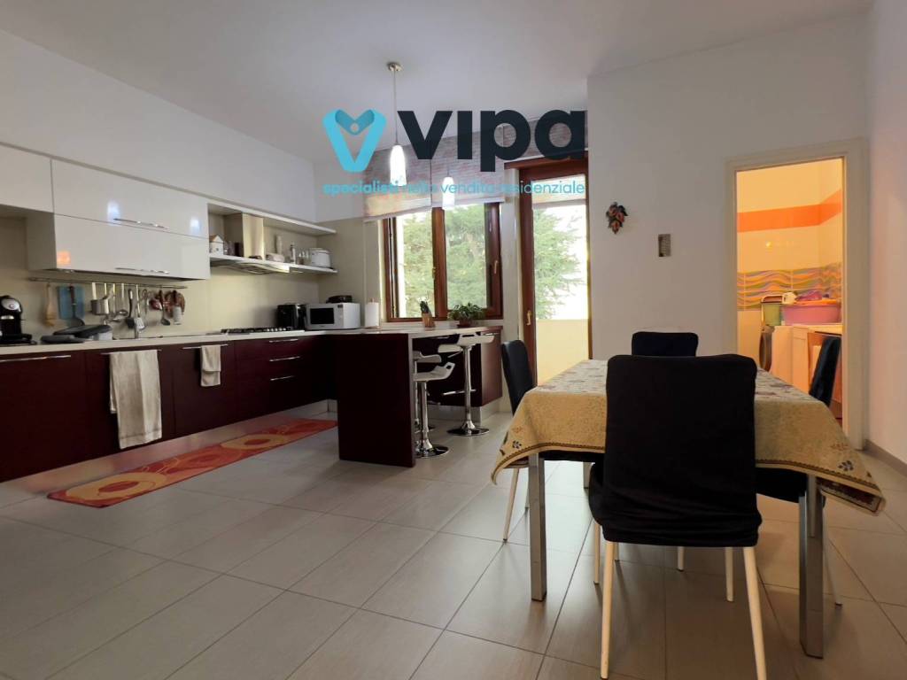 Appartamento a Caserta in Viale Abramo Lincoln, 60 - Foto 5