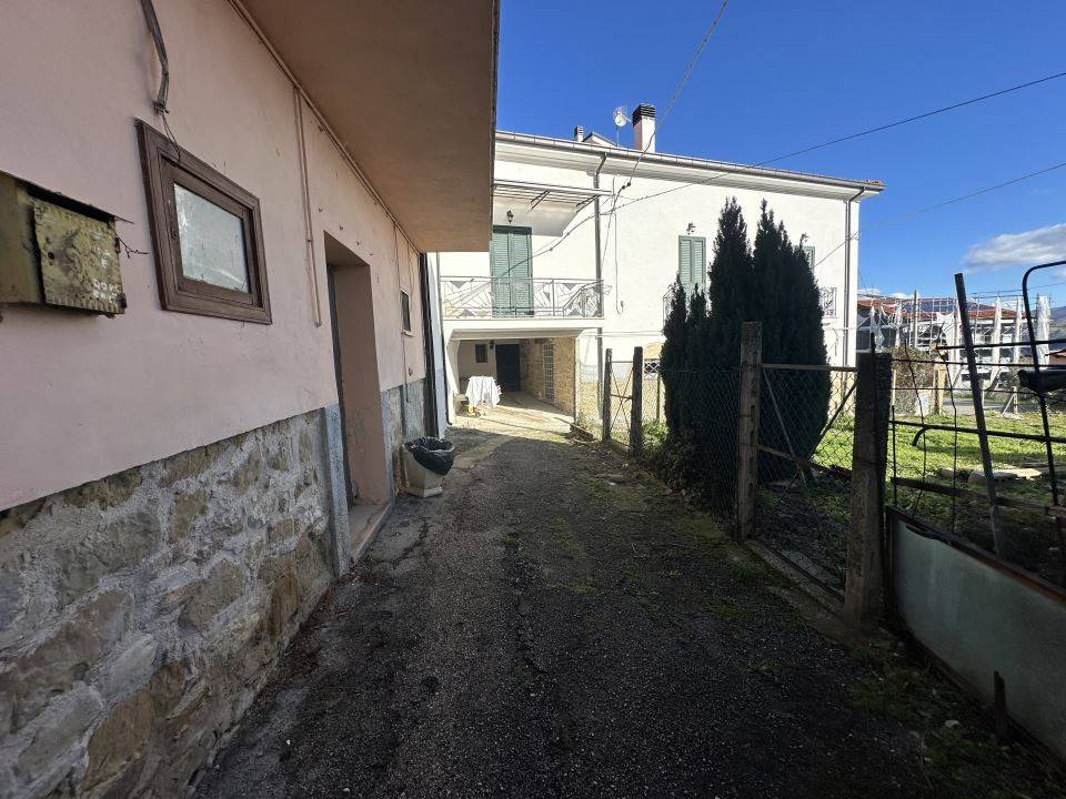 Villa a Colledara in Via Del Ritto snc - Foto 2