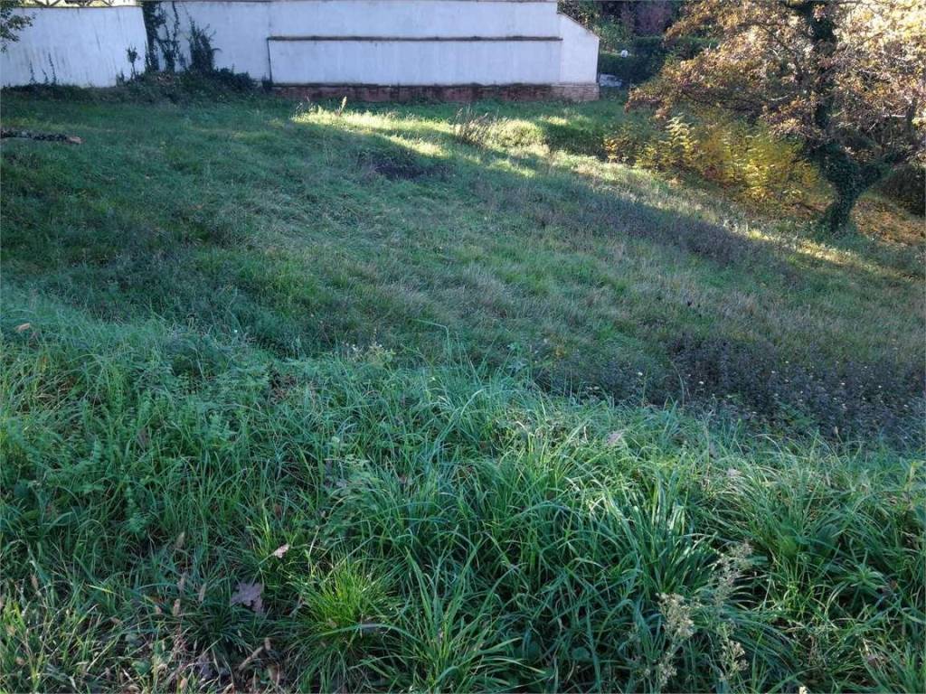 Terreno a Perugia in Via dei Ciclamini - Foto 2