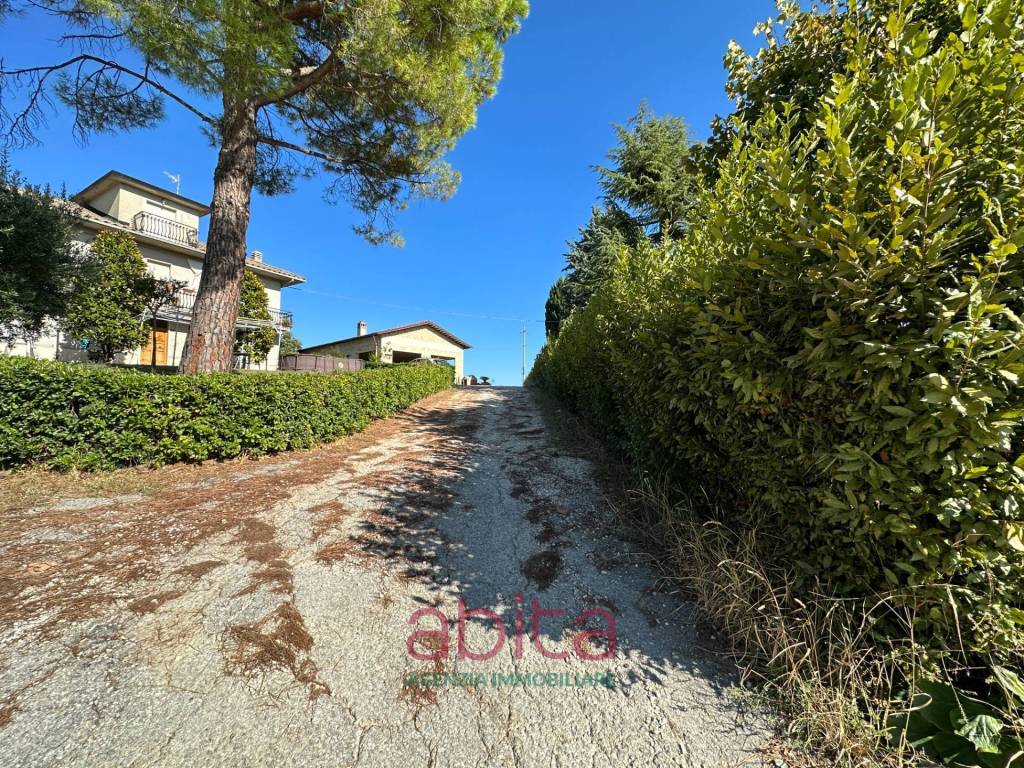 Casa indipendente a Castorano in contrada rocchetta - Foto 4