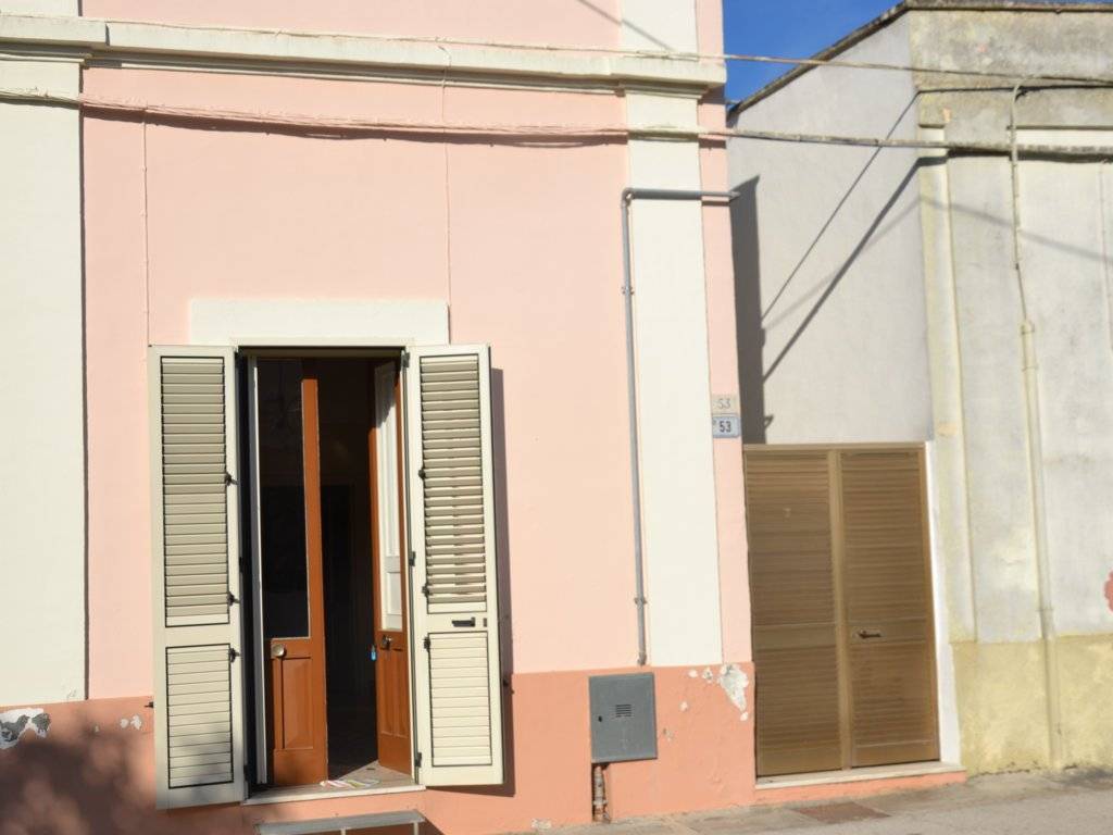 Casa indipendente a Specchia in Via Colonnello De Giovanni, 51 - Foto 2