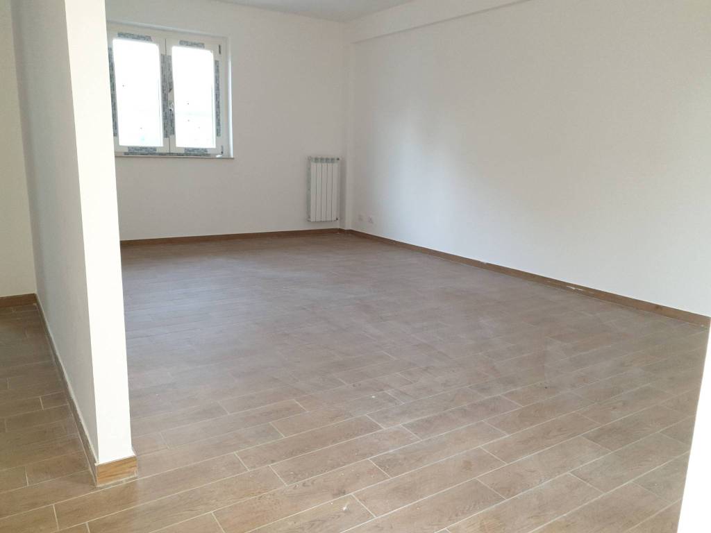 Appartamento a Ceccano in Via Madonna della Pace - Foto 3