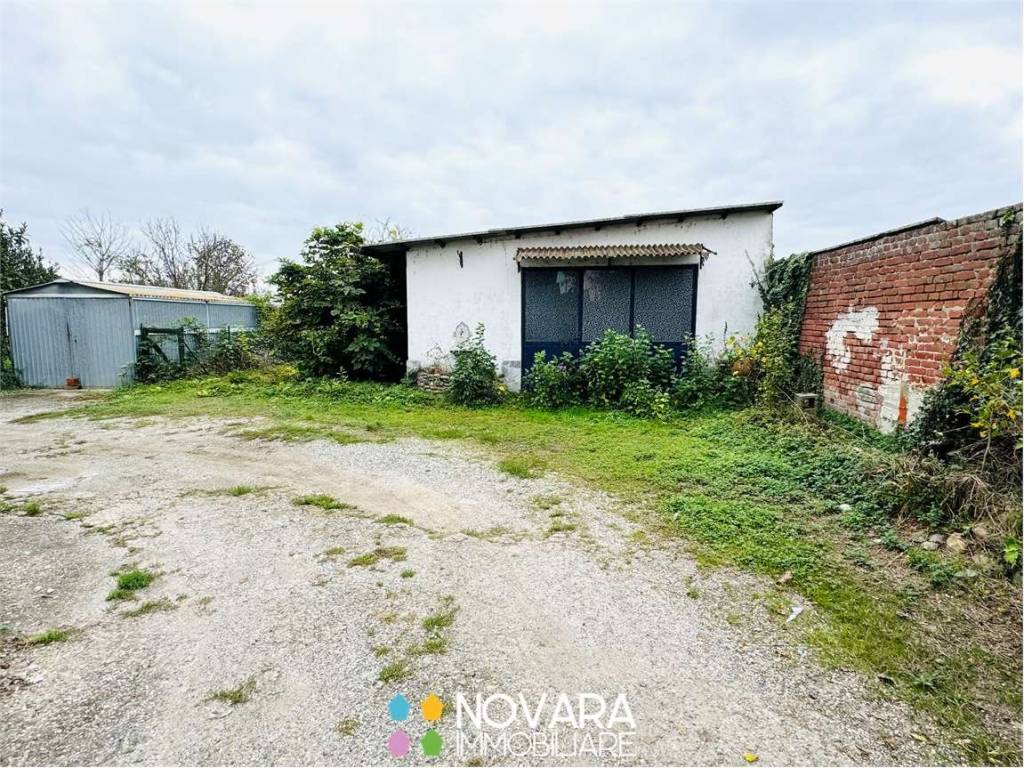 Casa indipendente a Ronsecco in Via Giulio Pasta, 59 - Foto 2
