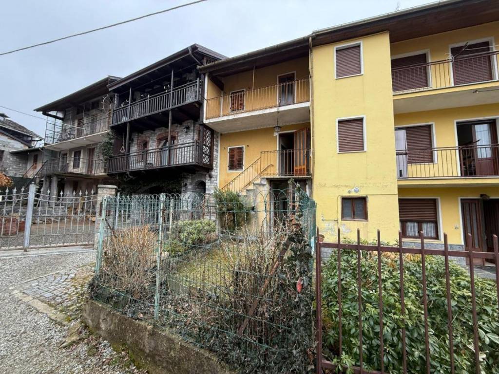 Casa indipendente a Rueglio in Via Giuseppina Verdaglio, 8 - Foto 2