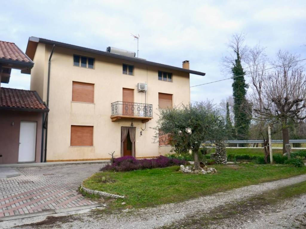 Villa a Spilimbergo - Foto 1