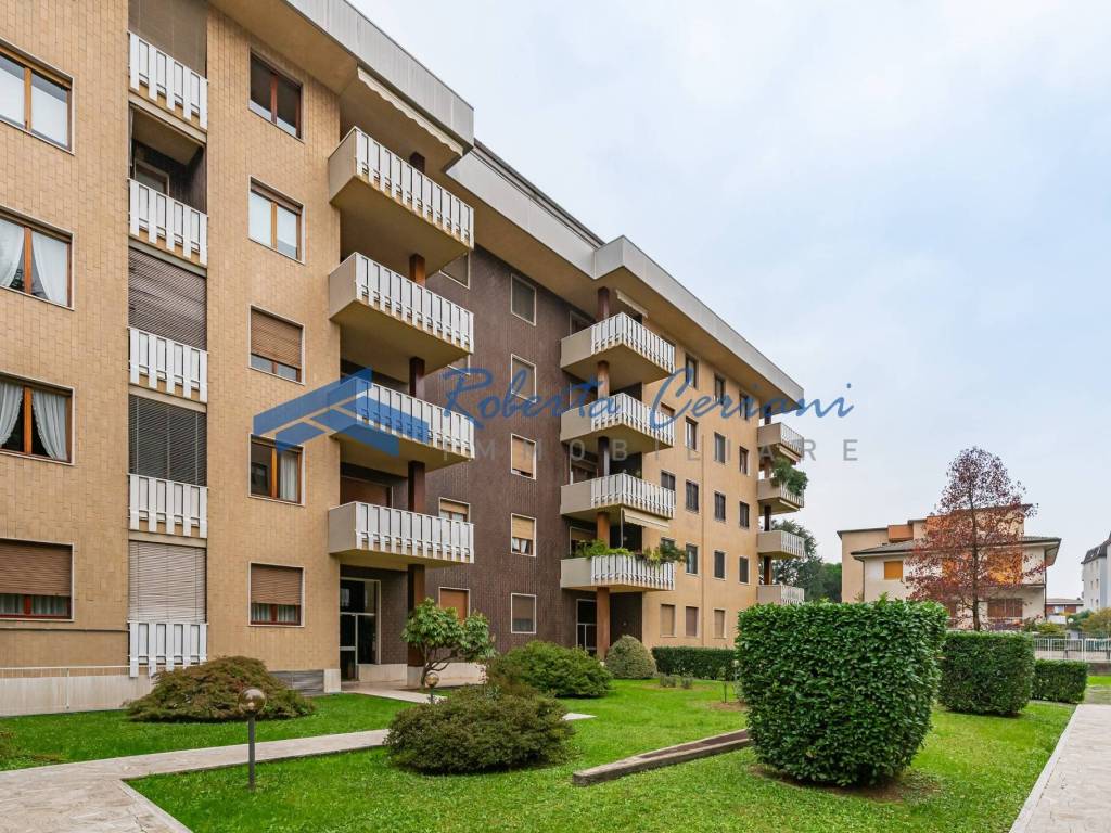Appartamento a Saronno in Viale Prealpi, 2 - Foto 2