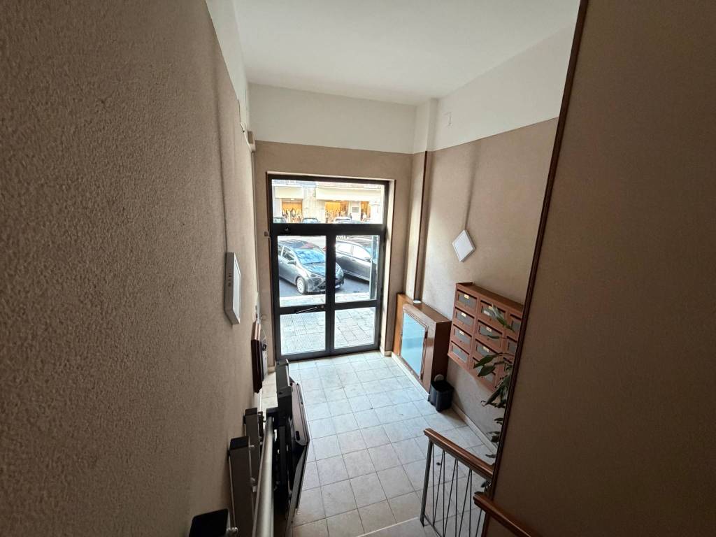Appartamento a Bari in Via Stefano Jacini - Foto 2