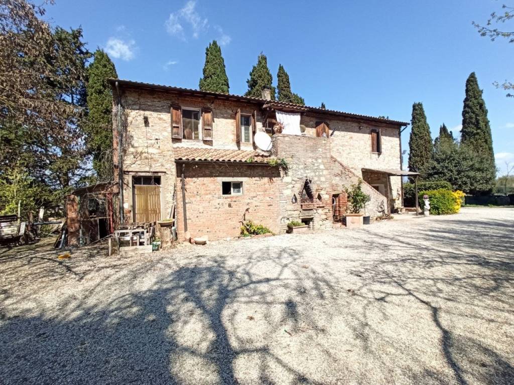 Rustico / casale a Castiglione del lago in Via Piana - Foto 2
