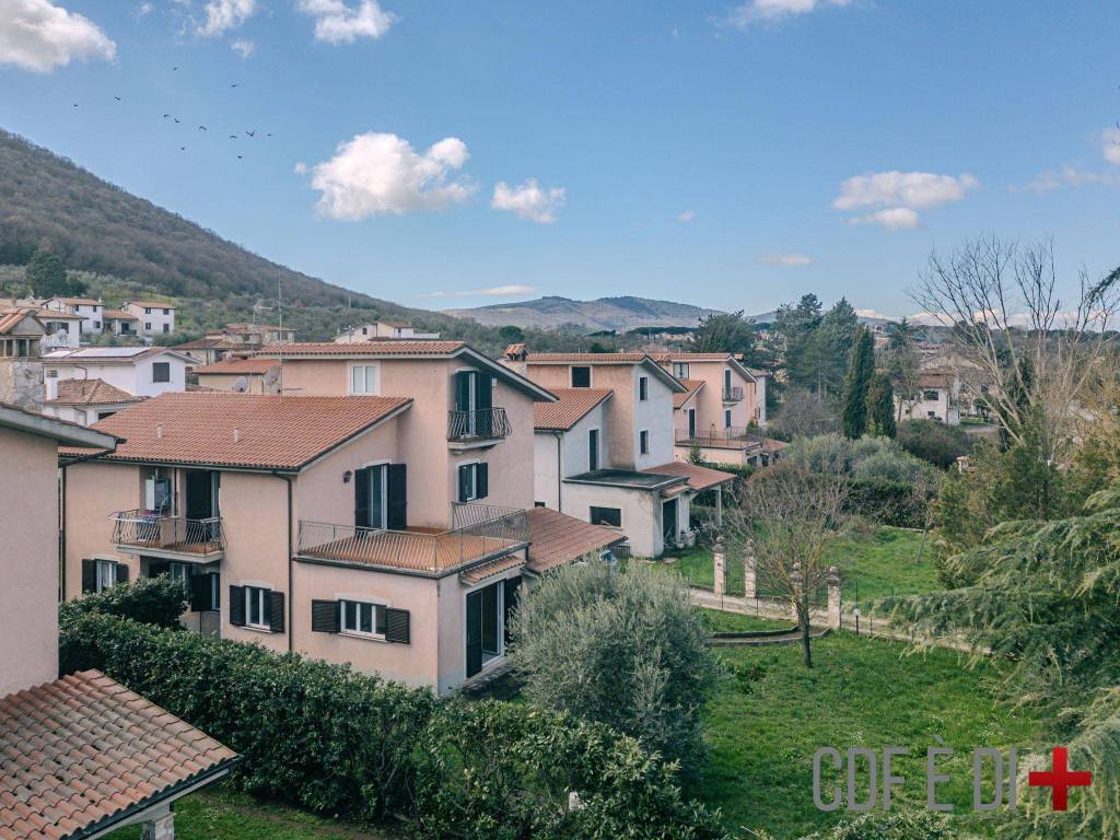 Villa a Poggio moiano in Via degli Ulivi - Foto 2