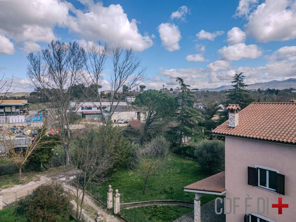 Villa a Poggio moiano in Via degli Ulivi - Foto 3