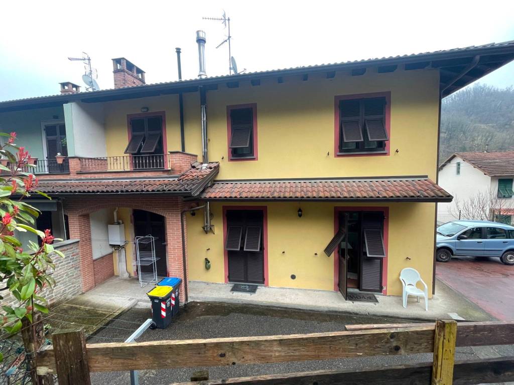 Villa a Arquata scrivia in Via Montaldero - Foto 2