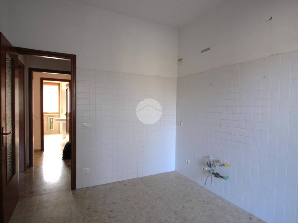 Appartamento a Verona in Via marcantonio della torre, 7 - Foto 3